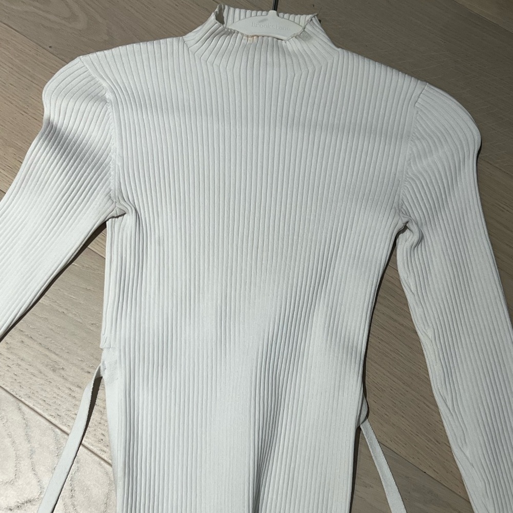 Aritzia White Mock Neck top with open back